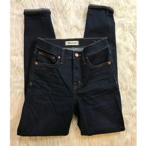 Madewell 25 9" High Rise Dark Denim jeans